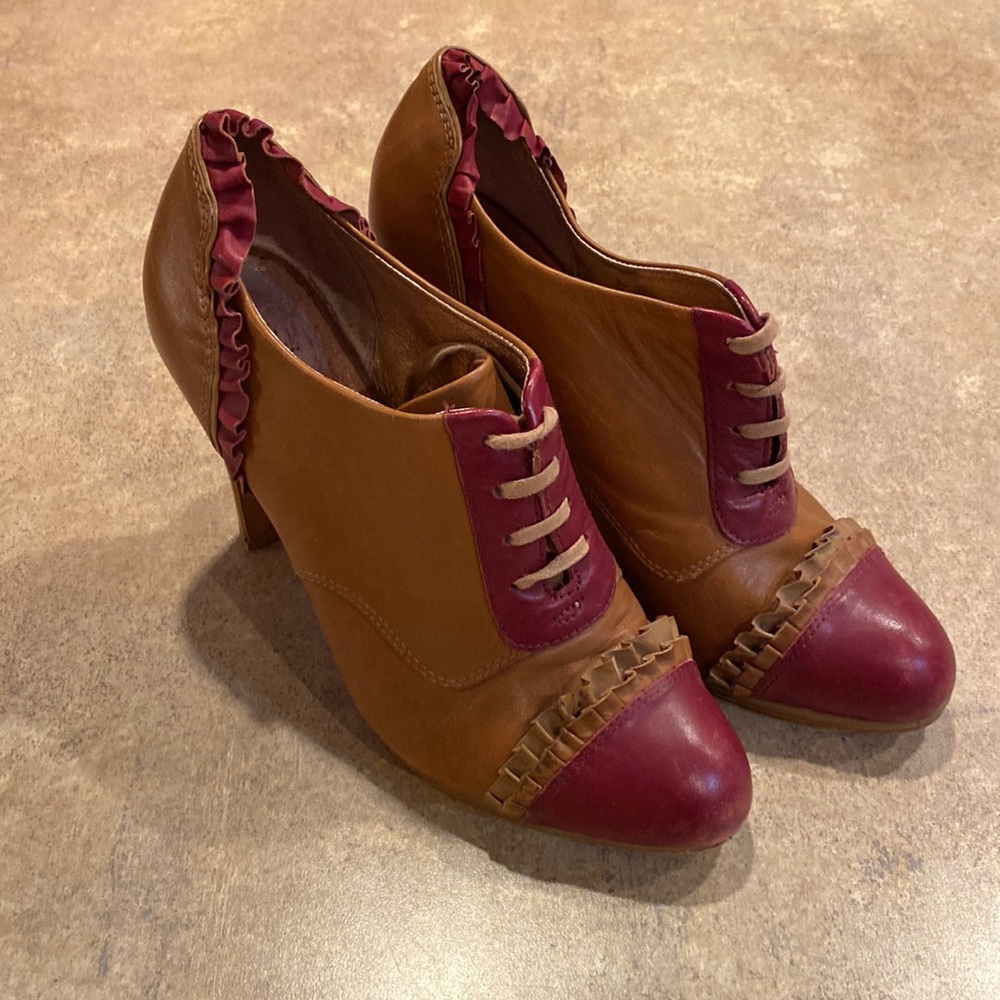 Womens Miss Albright heels no size see pics for measurements